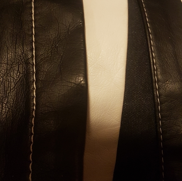 Hurley Faux leather shorts - Picture 7 of 10